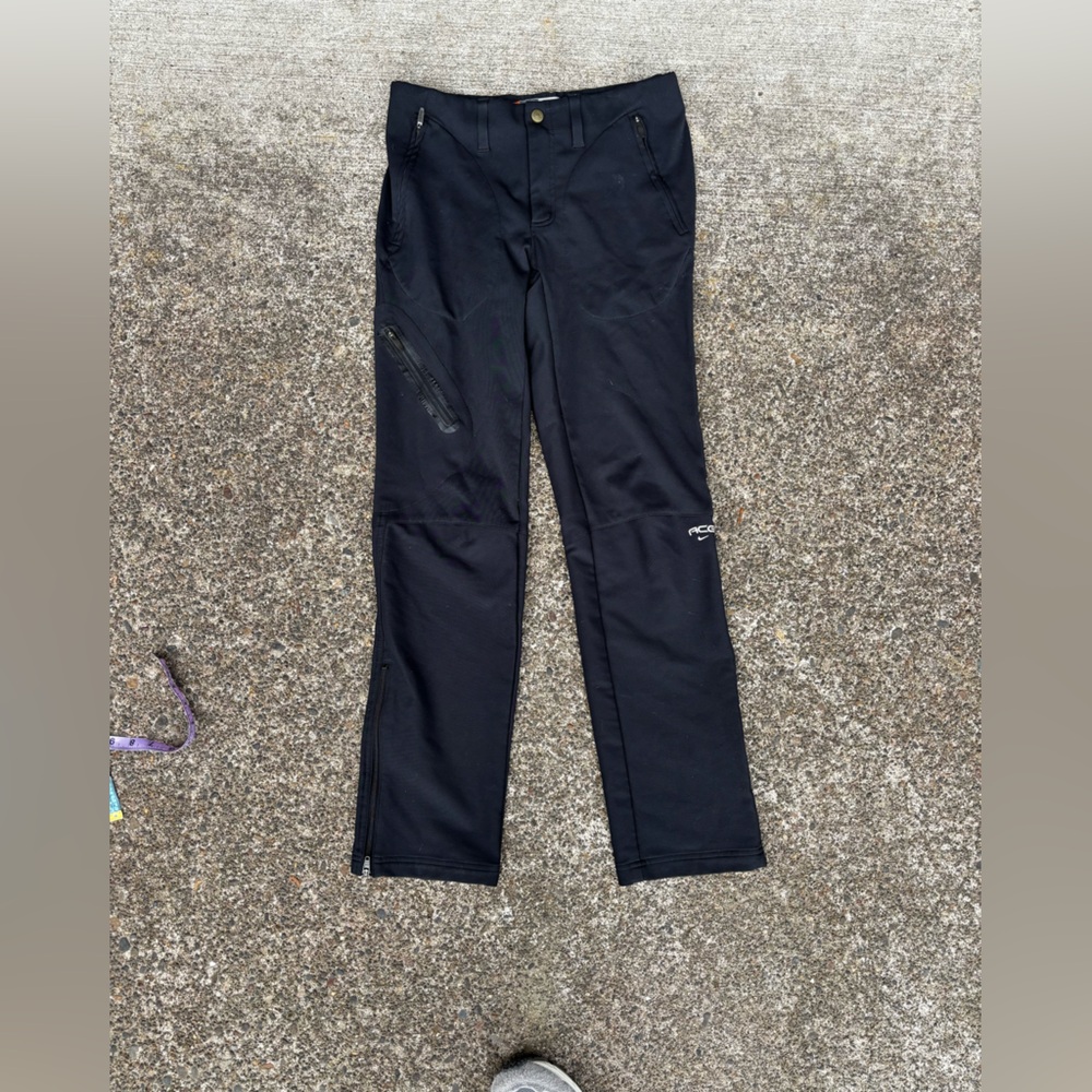 Vintage Nike ACG woman’s pants